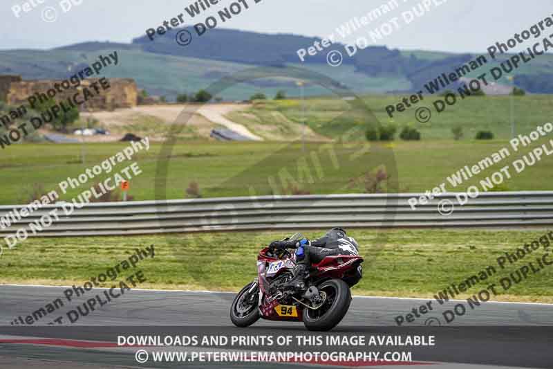 cadwell no limits trackday;cadwell park;cadwell park photographs;cadwell trackday photographs;enduro digital images;event digital images;eventdigitalimages;navarra;no limits trackdays;peter wileman photography;racing digital images;trackday digital images;trackday photos